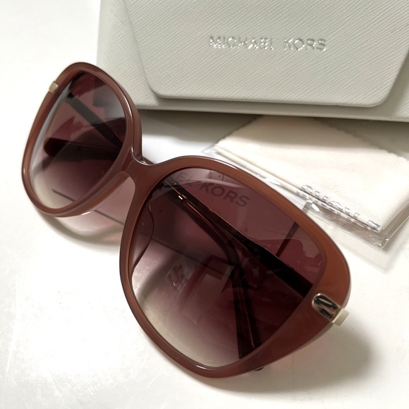 New in Case Original MICHAEL KORS Flatiron Sunglasses Rhinestones Pink MK2185BU - Picture 2 of 10